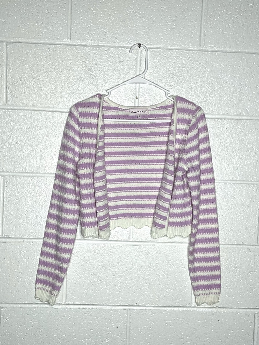 < Willow & Wind Purple/White Striped Cropped Knit Cardigan >
